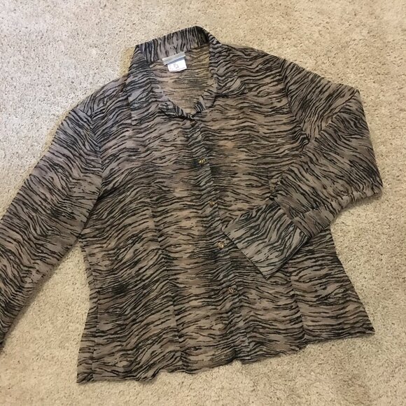 Made in Canada Sheer Animal Print Canadian Made Button Down Dress Shirt - Picture 11 of 16